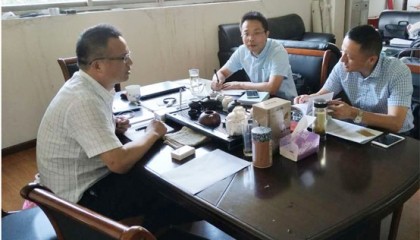 市科技局領(lǐng)導(dǎo)來(lái)卓逸鋁業(yè)公司視察指導(dǎo)工作